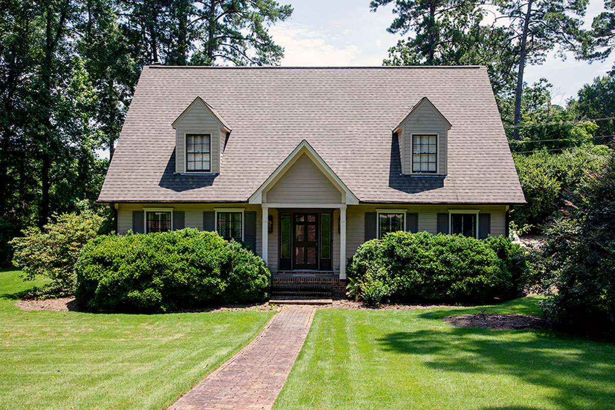 Southern home and landscaping in Birmingham, AL